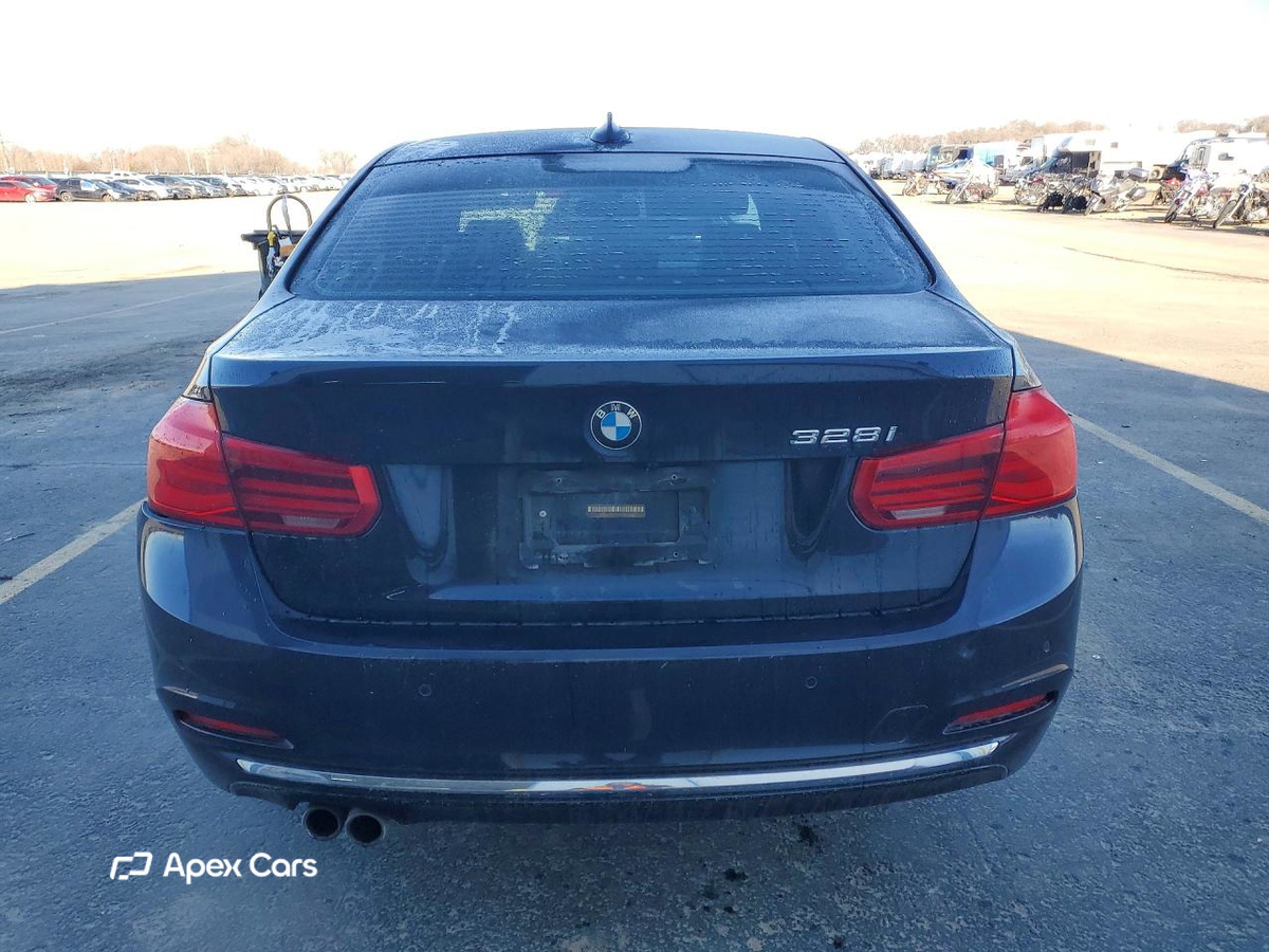 BMW Series 3 2016