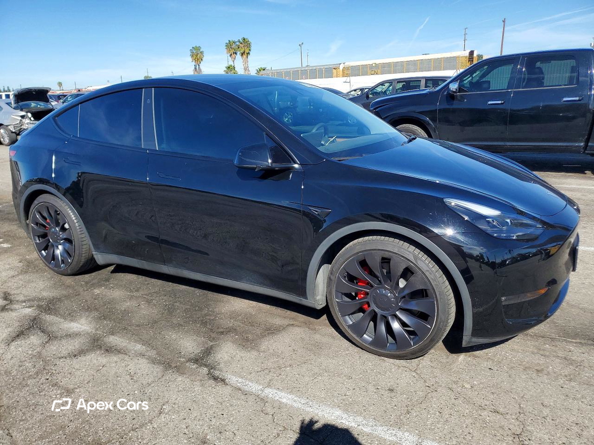 Tesla Model Y 2023