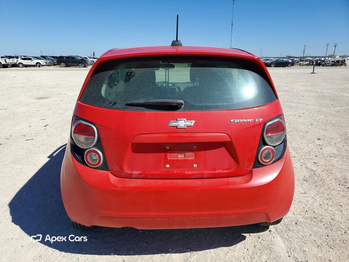 Chevrolet Sonic 2015