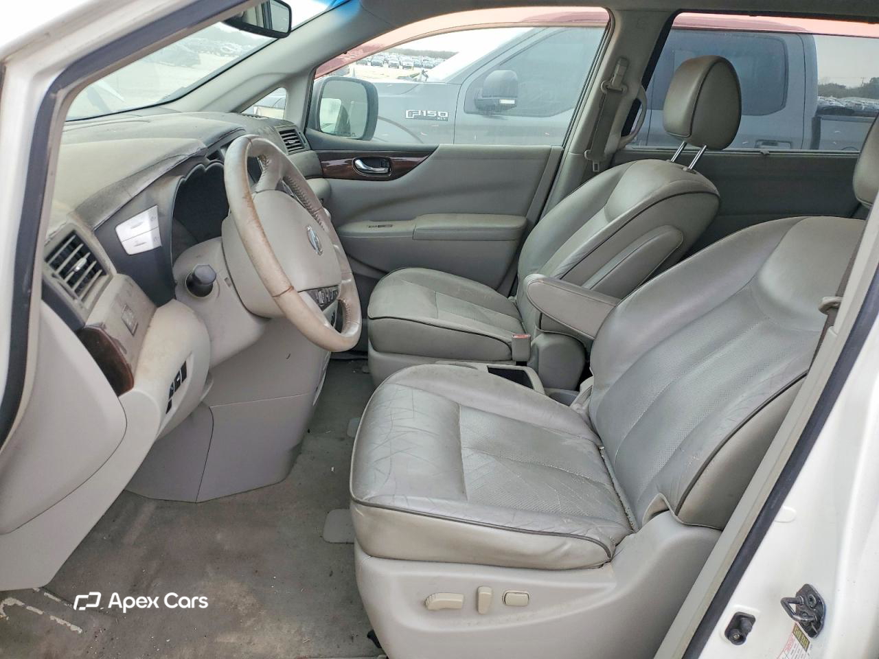 Nissan Quest 2011