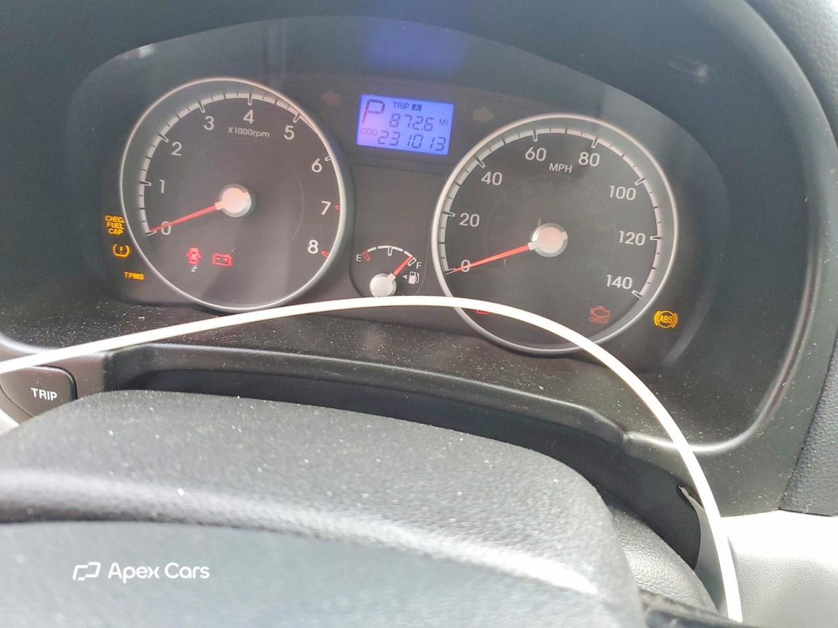 Hyundai Accent 2011
