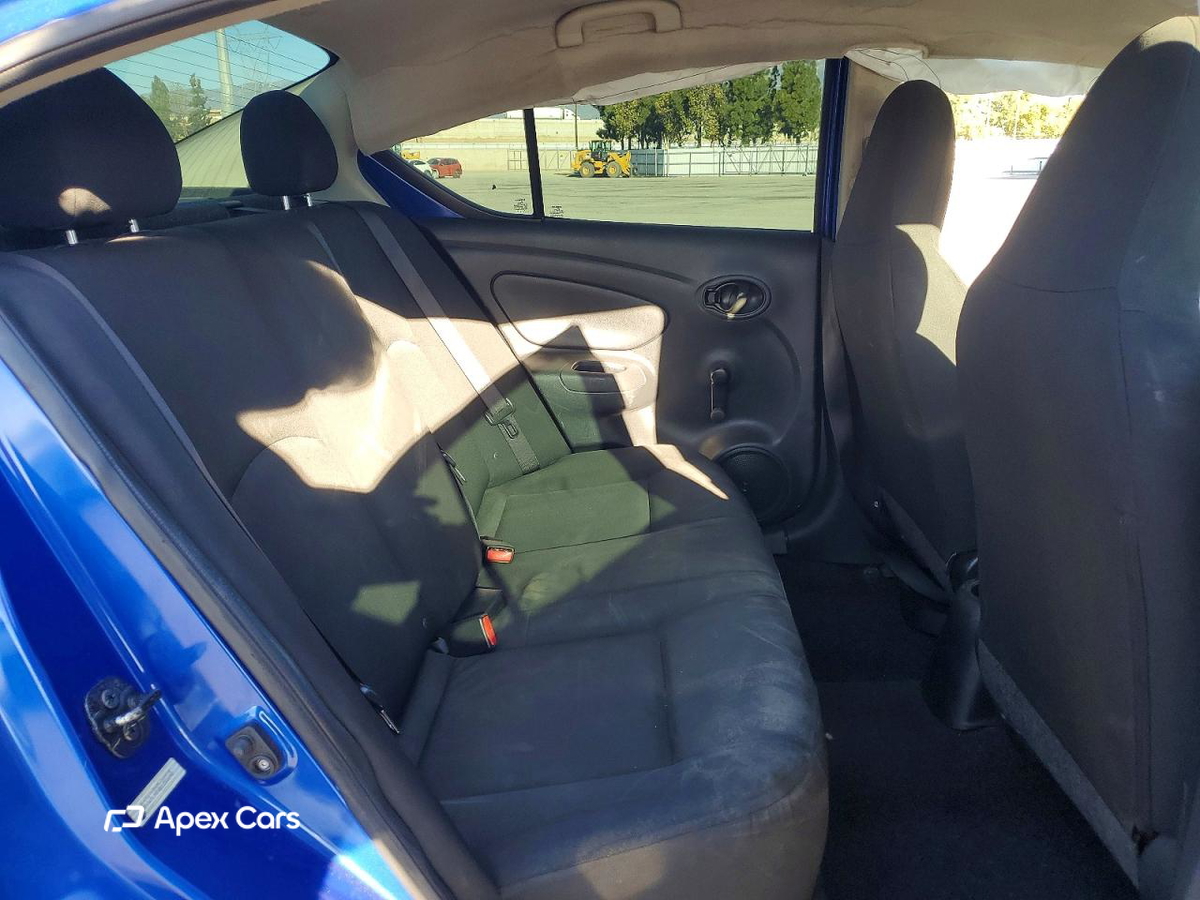 Nissan Versa 2016