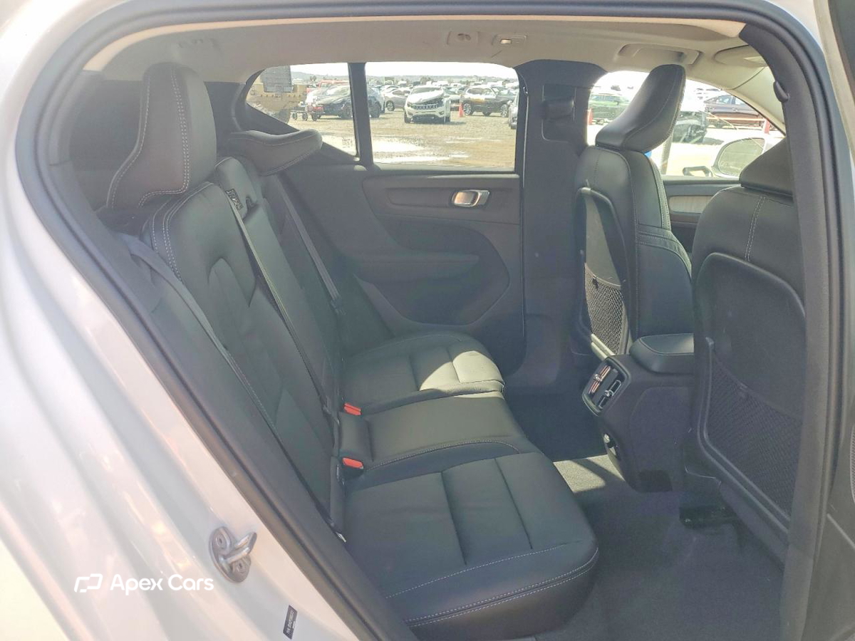 Volvo XC40 2023
