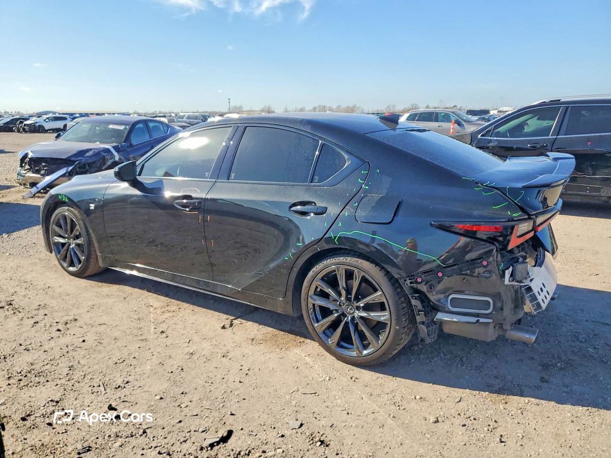Lexus IS 2025