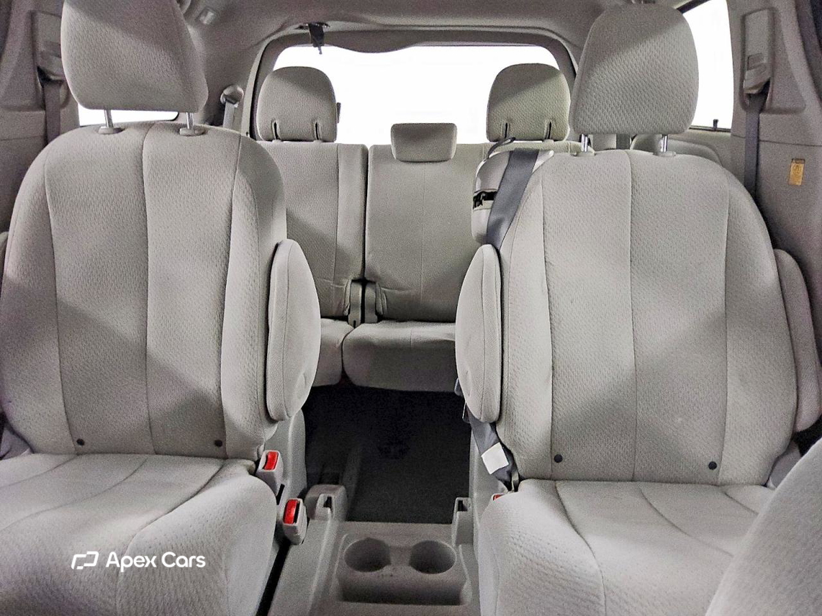Toyota Sienna 2012
