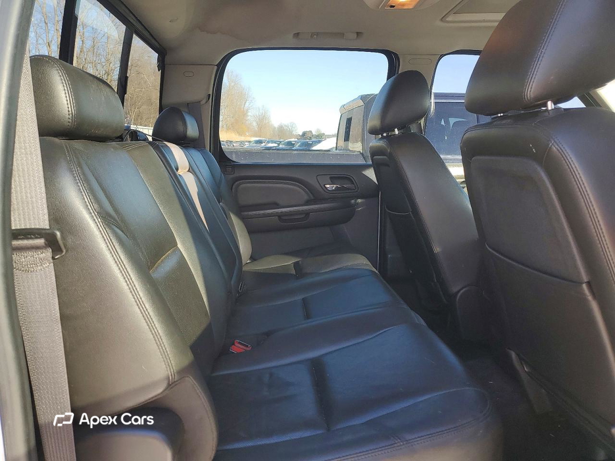 GMC Sierra 2011