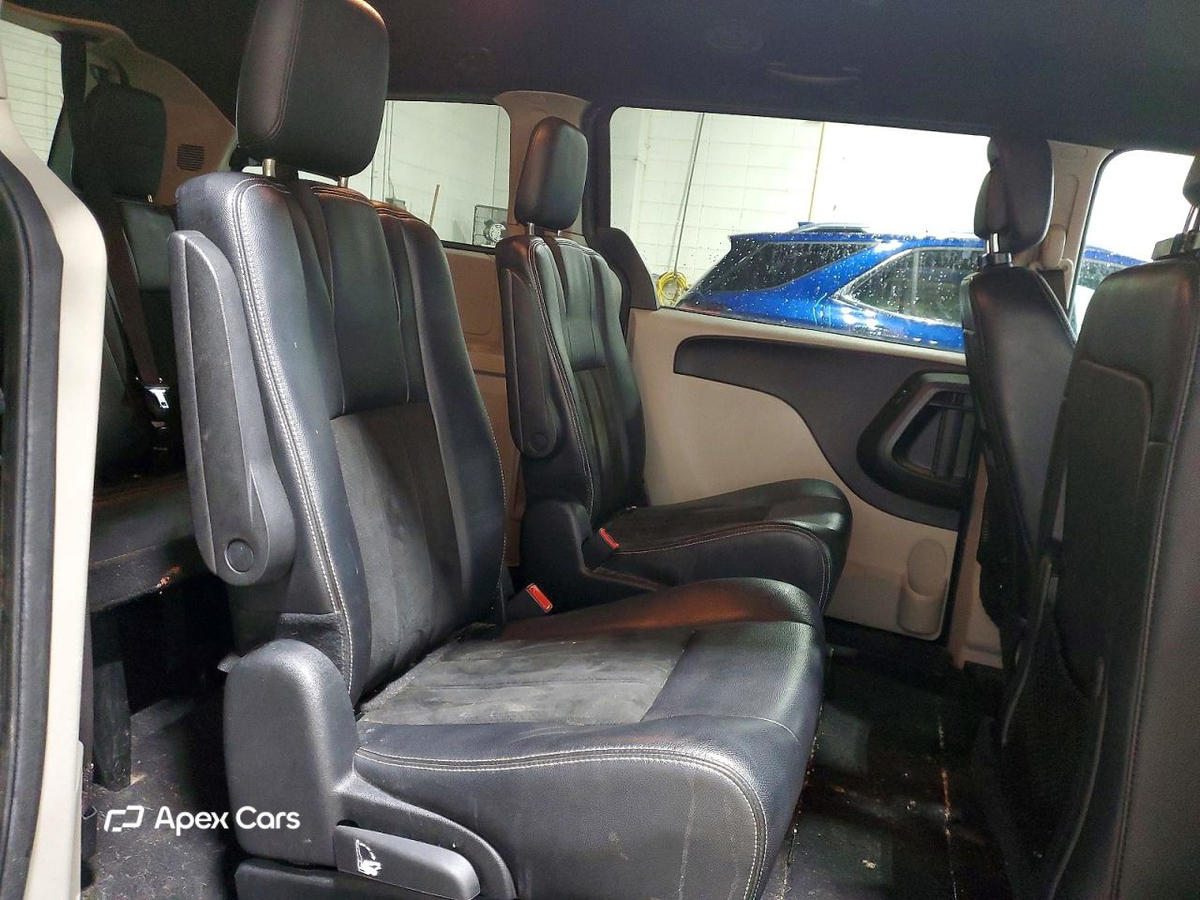 Dodge Caravan 2019