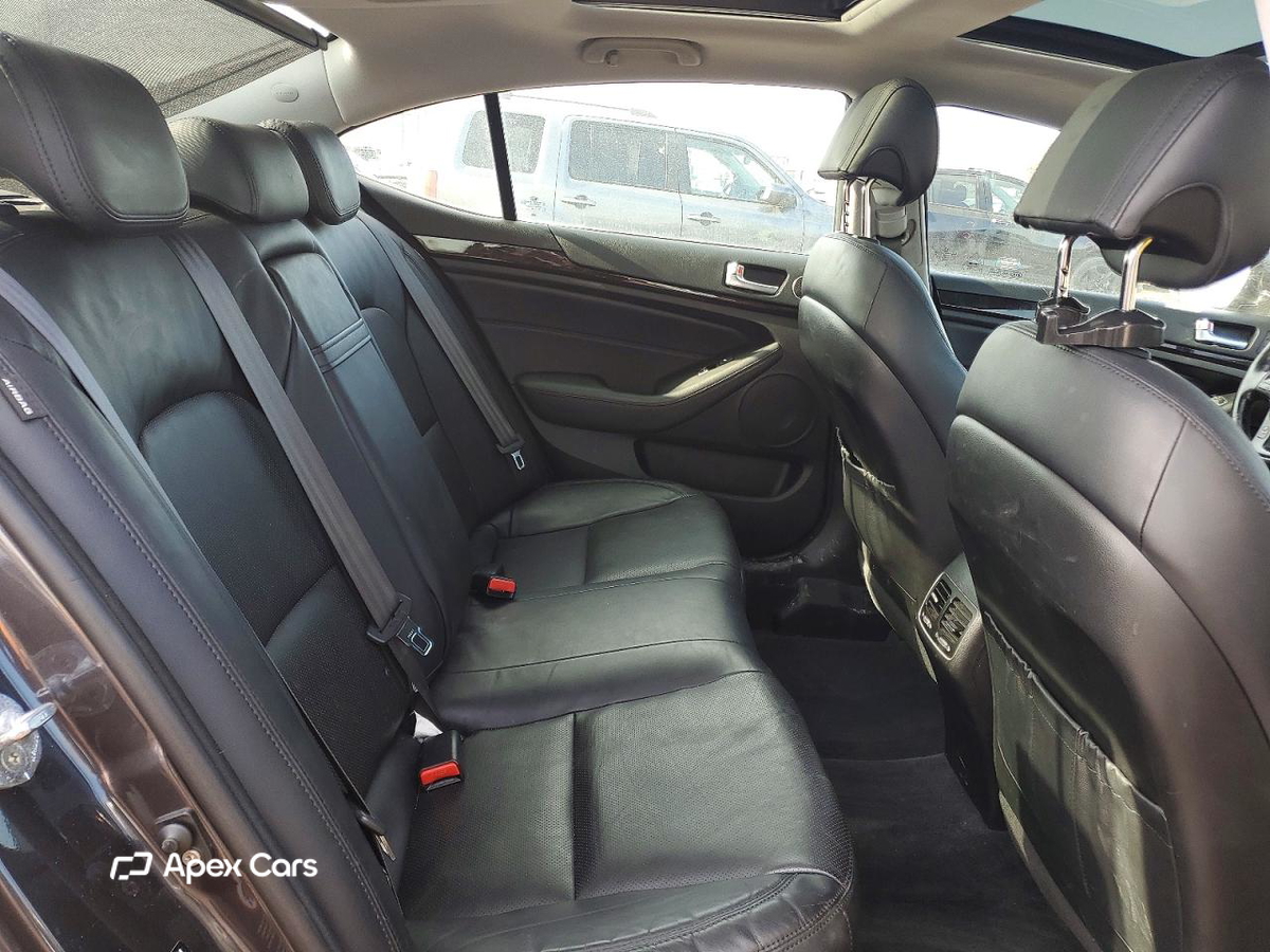 Kia Cadenza 2015