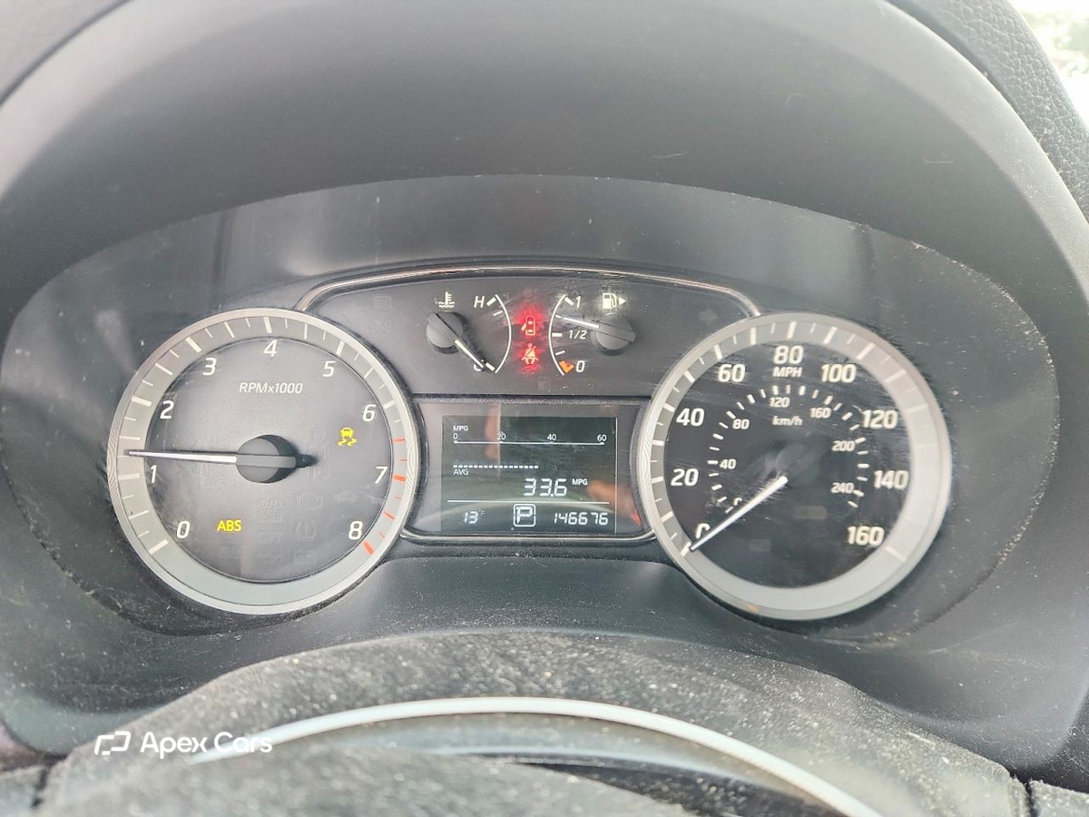 Nissan Sentra 2015