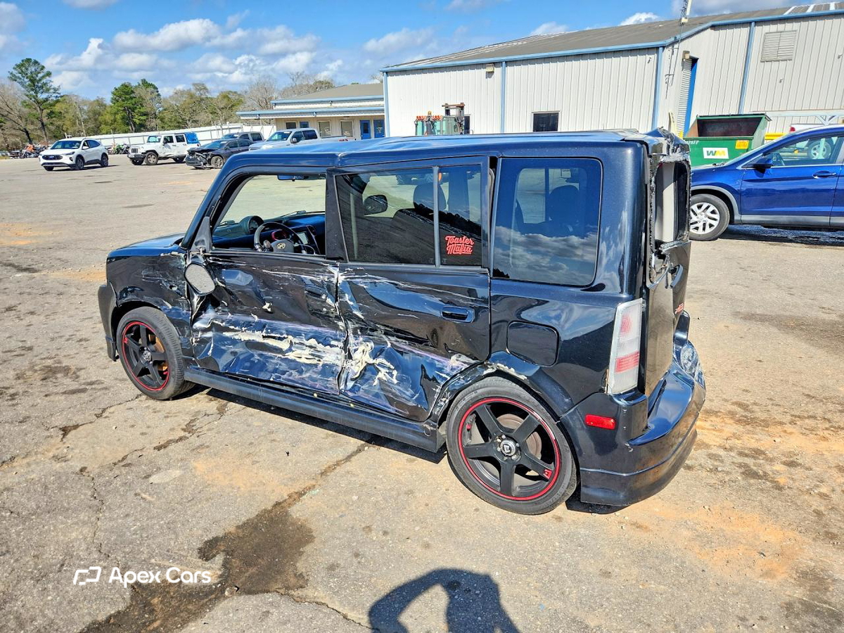 Scion xB 2005
