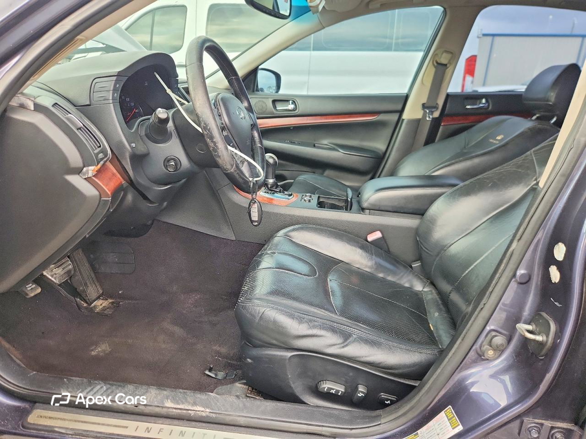 Infiniti G 2009