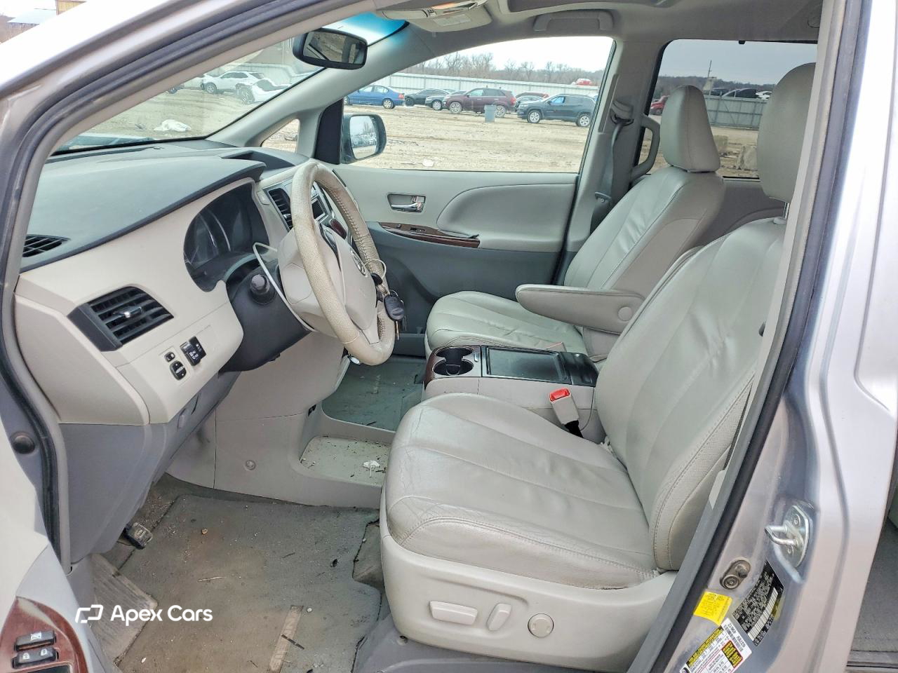 Toyota Sienna 2012