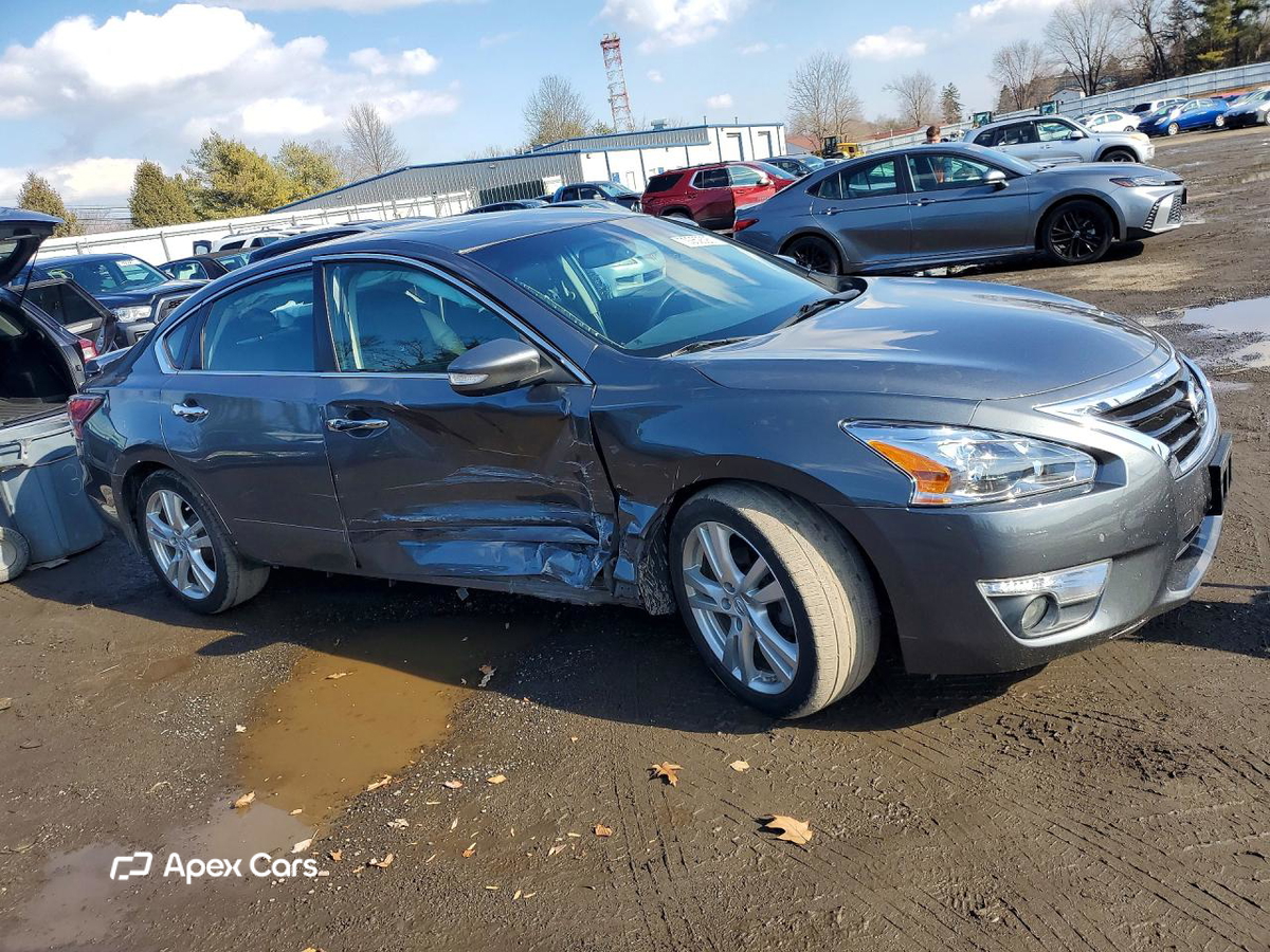 Nissan Altima 2015