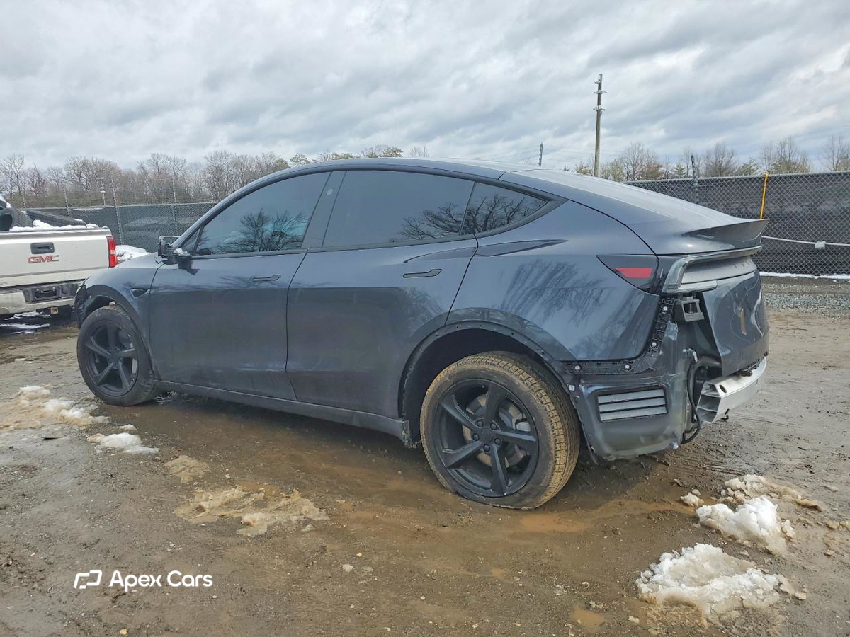 Tesla Model Y 2026