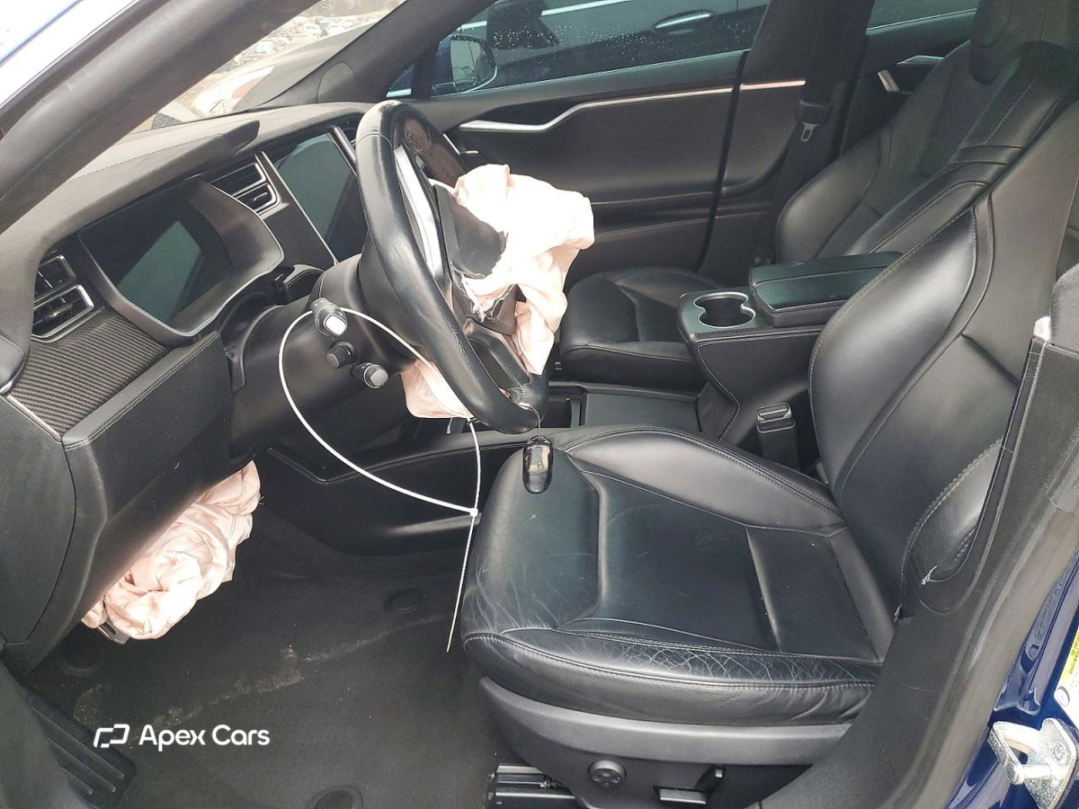 Tesla Model S 2016