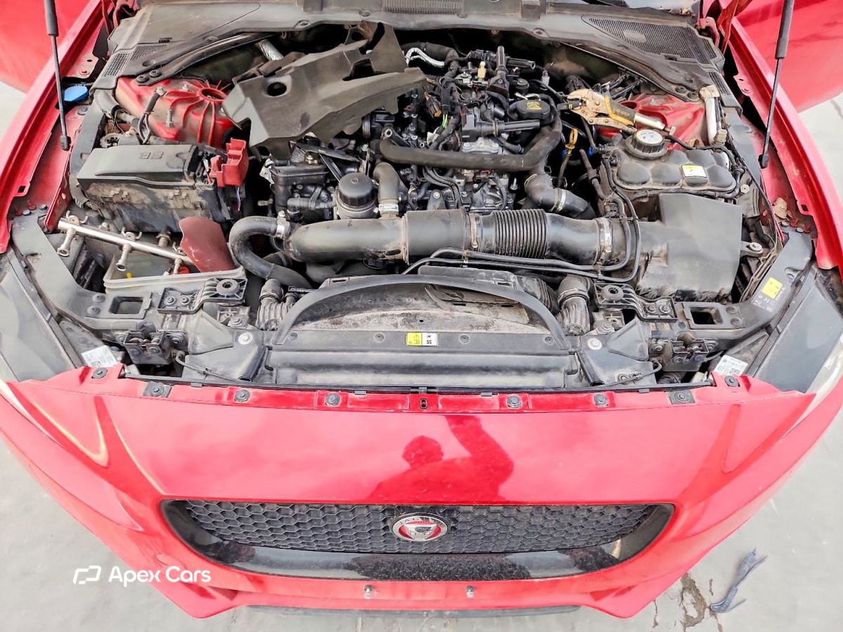 Jaguar XE 2018