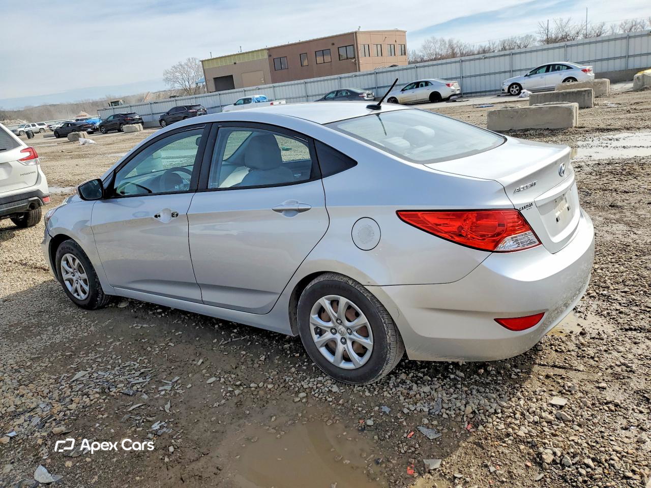 Hyundai Accent 2013