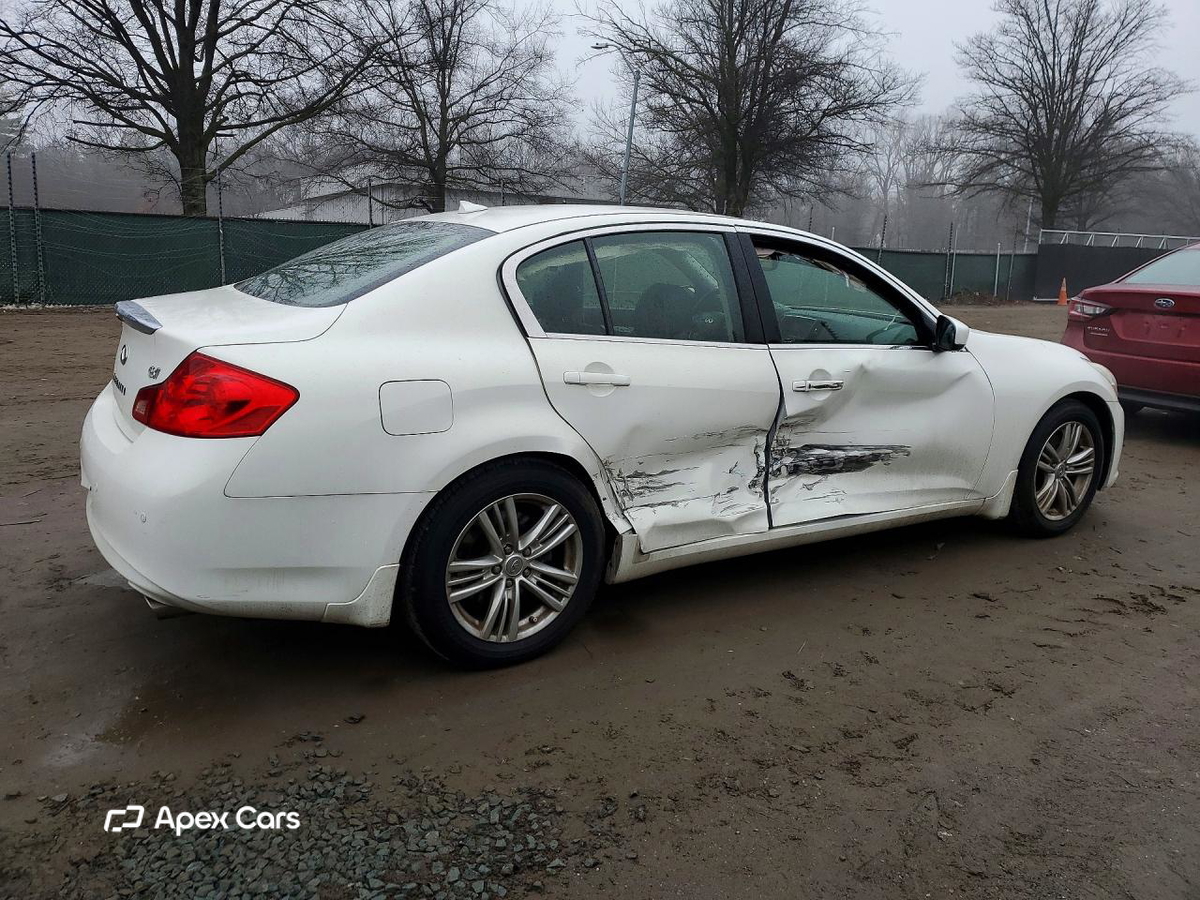 Infiniti G 2013