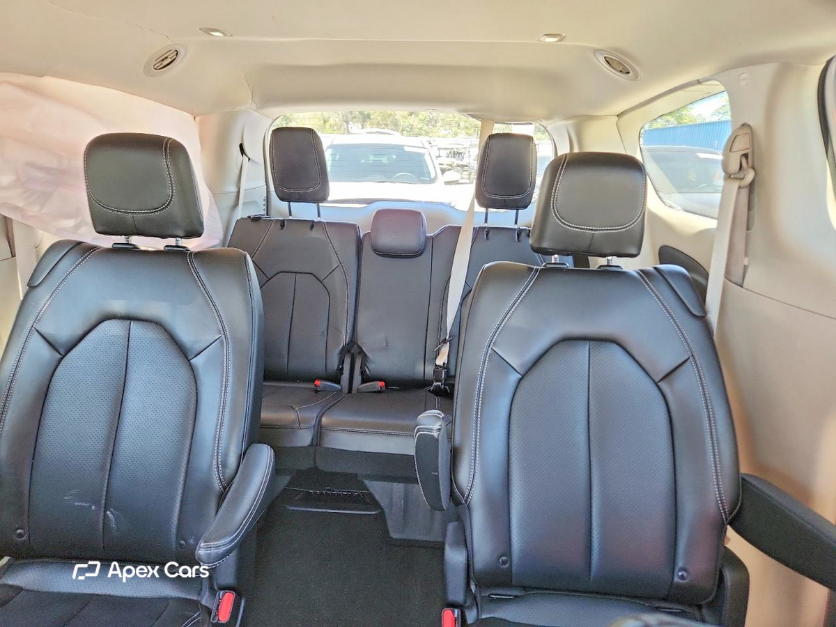 Chrysler Pacifica 2023