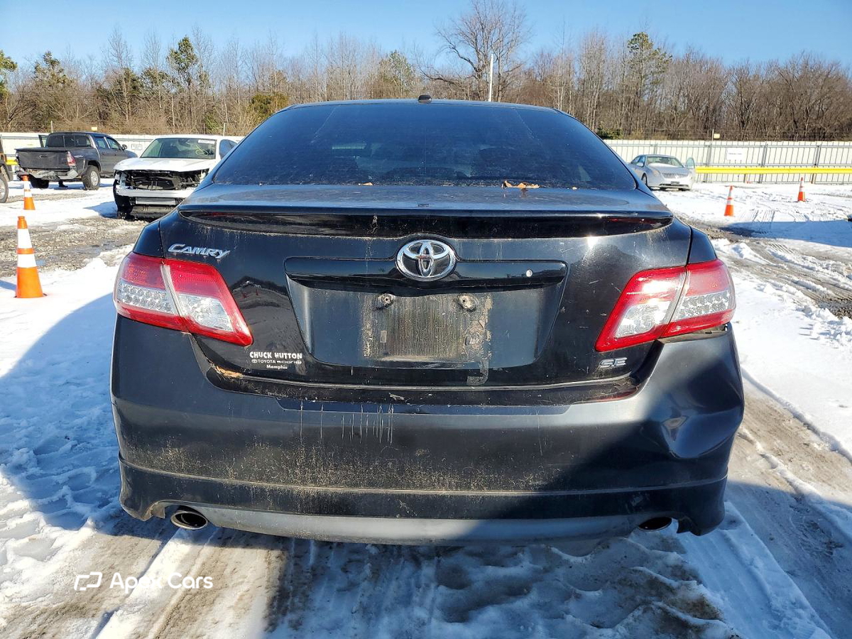 Toyota Camry 2011
