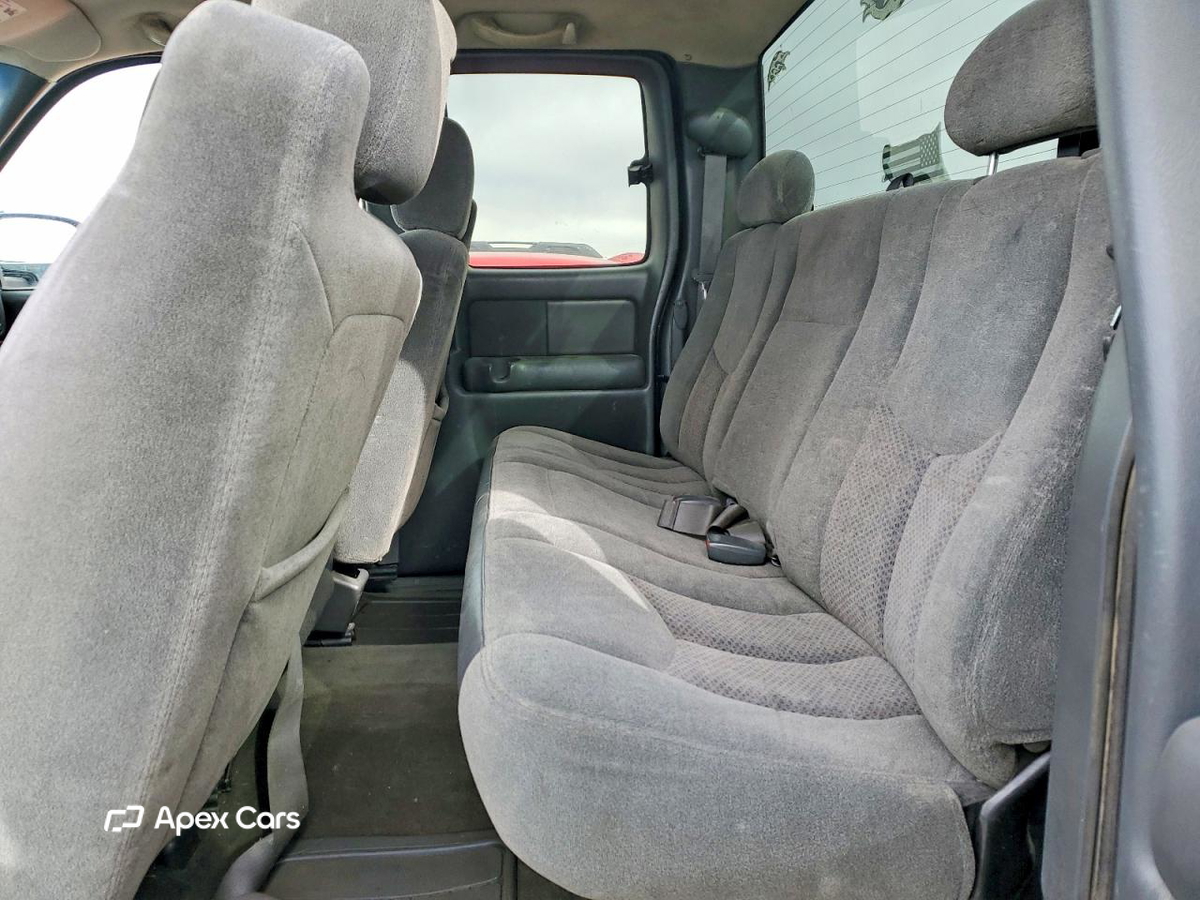 Chevrolet Silverado 2003