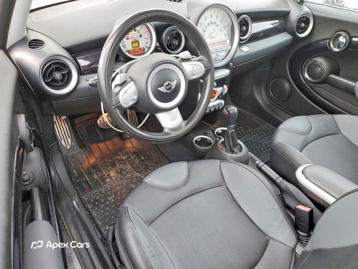 MINI Cooper 2010