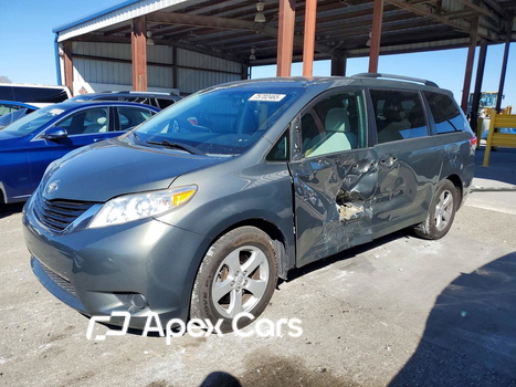 Toyota Sienna 2014 - Image 1 of 15