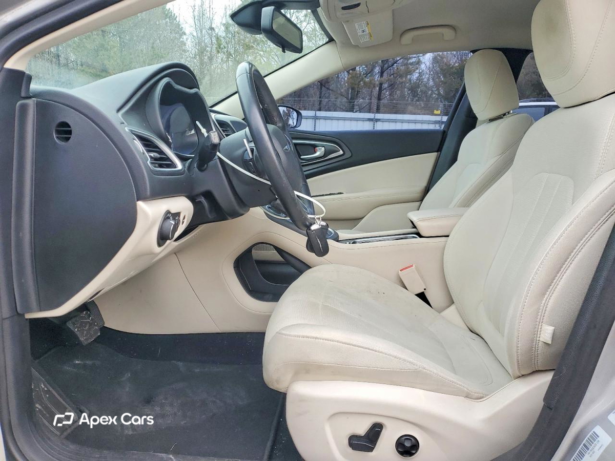 Chrysler 200 2015