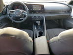 Hyundai Elantra 2022