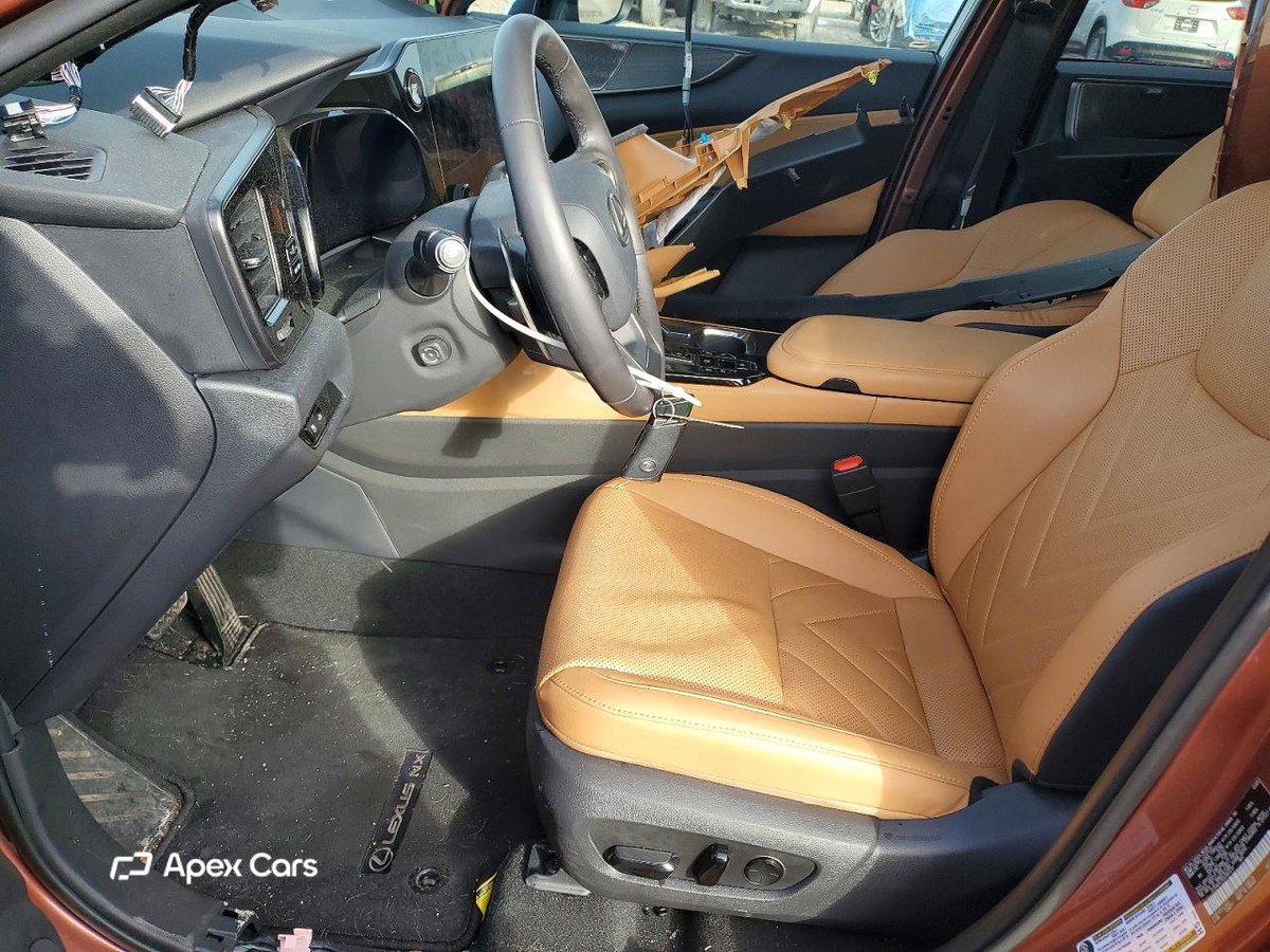 Lexus NX 2025