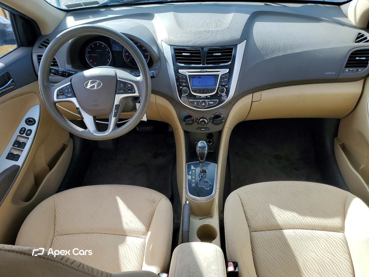 Hyundai Accent 2012