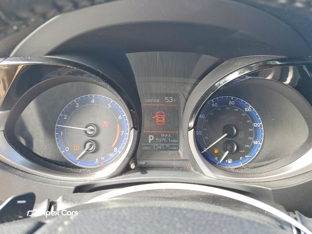 Toyota Corolla 2015