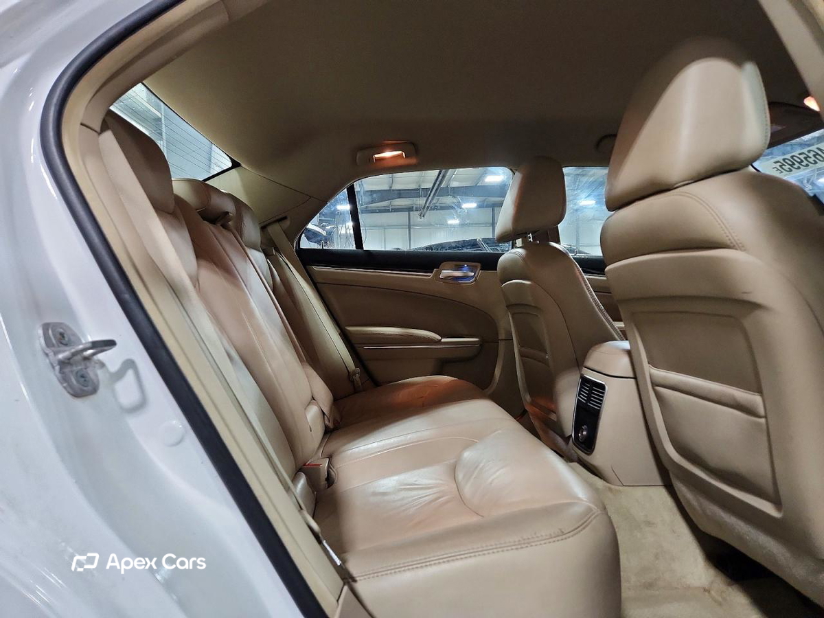 Chrysler 300 2011