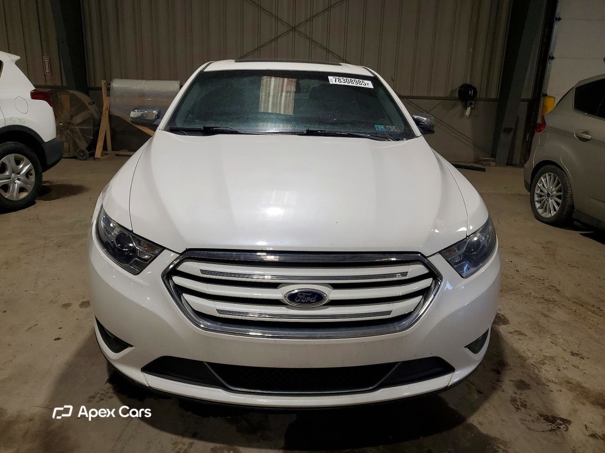 Ford Taurus 2016