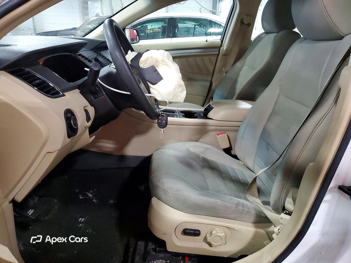 Ford Taurus 2015