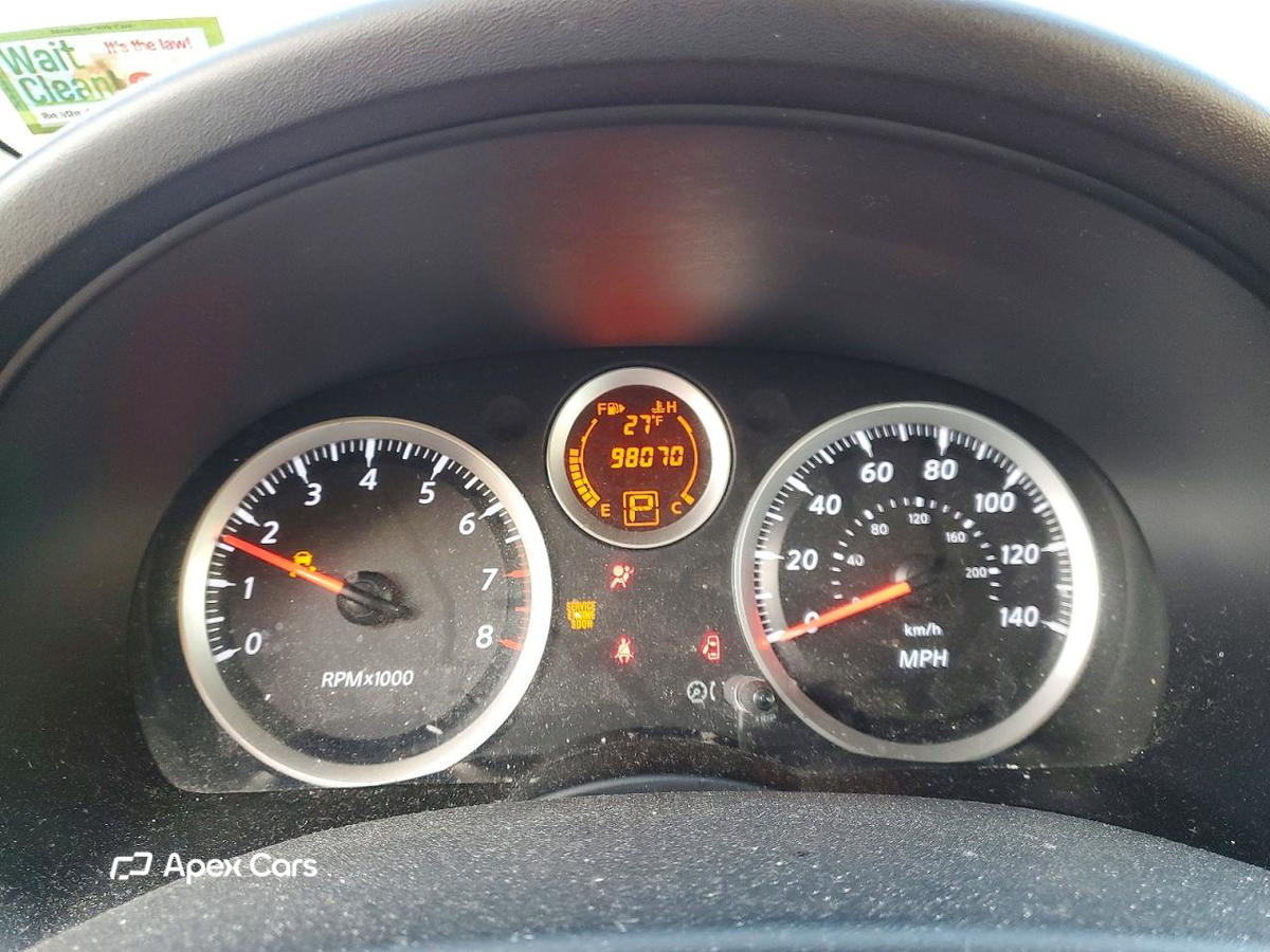 Nissan Sentra 2012