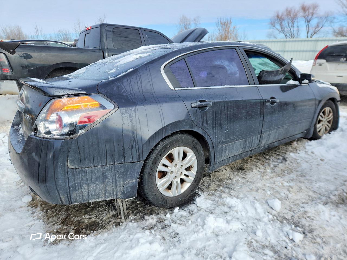 Nissan Altima 2012