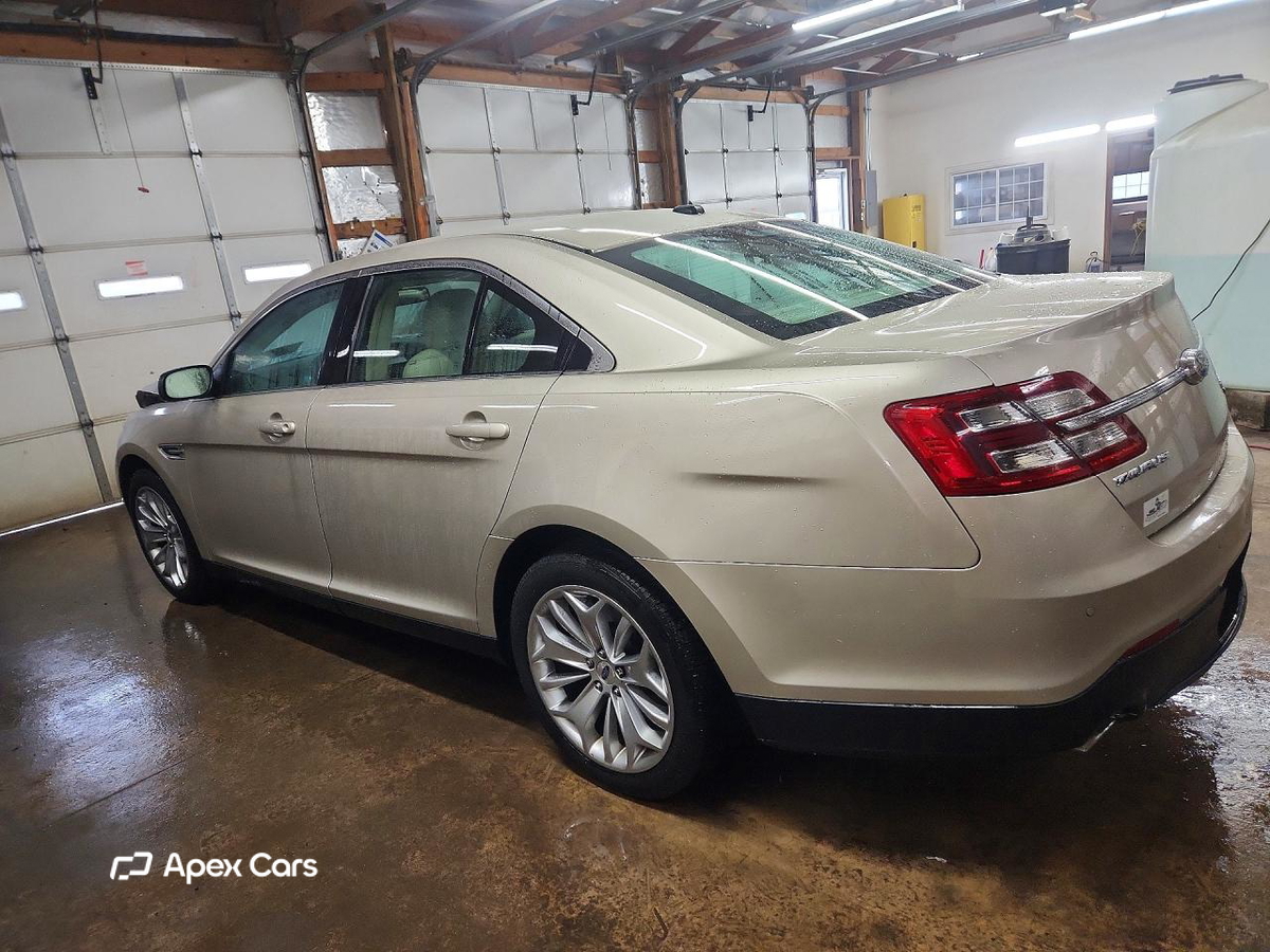 Ford Taurus 2017
