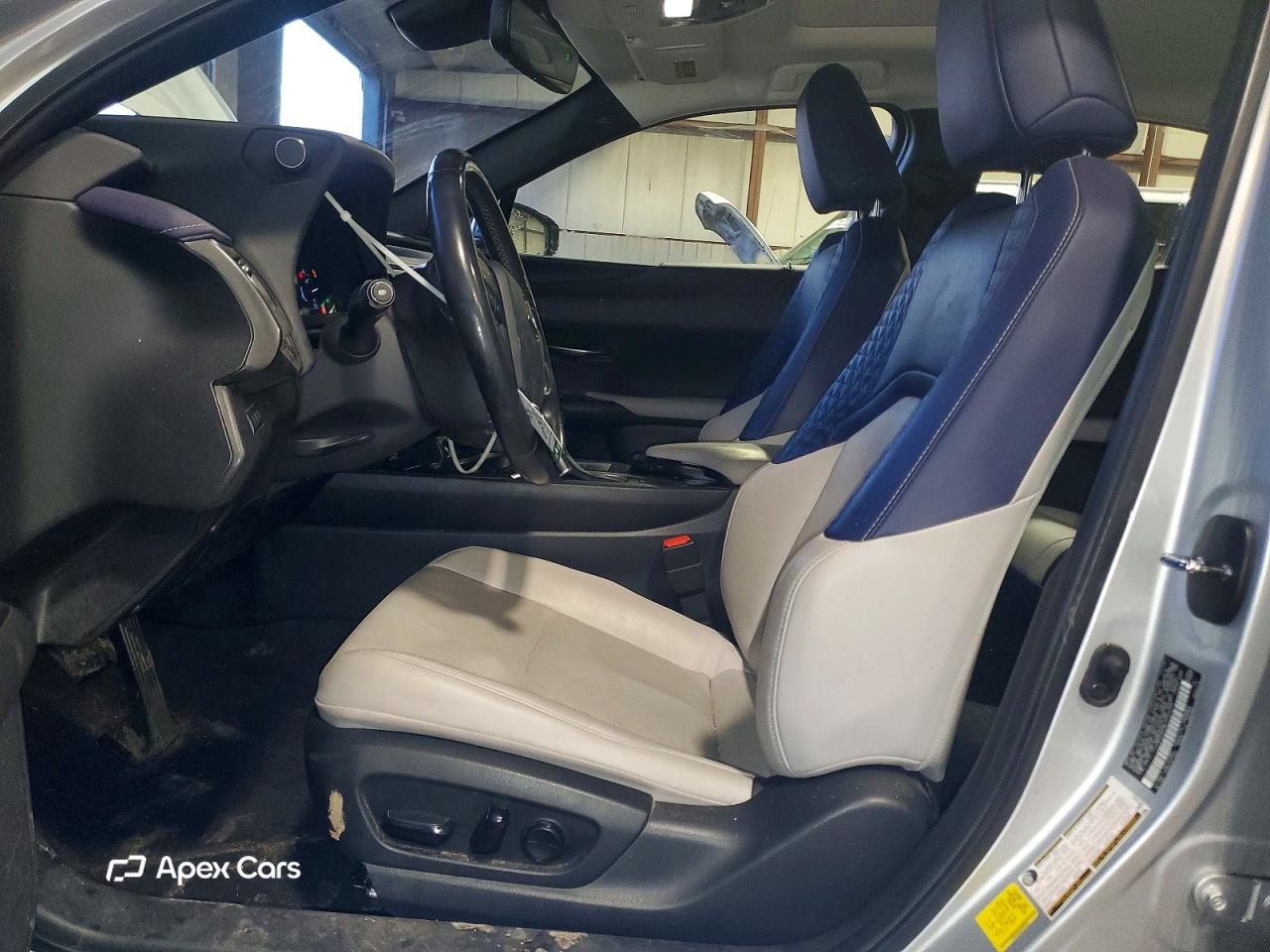 Lexus UX 2020
