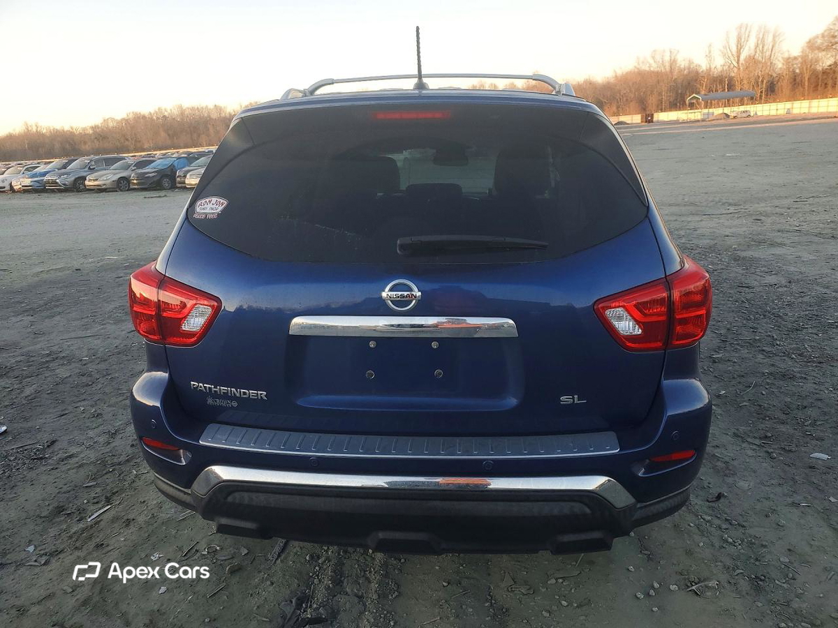 Nissan Pathfinder 2018
