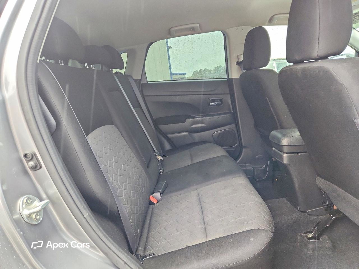 Mitsubishi Outlander 2020