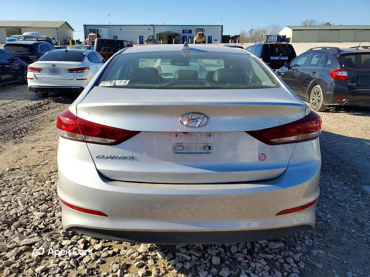 Hyundai Elantra 2017