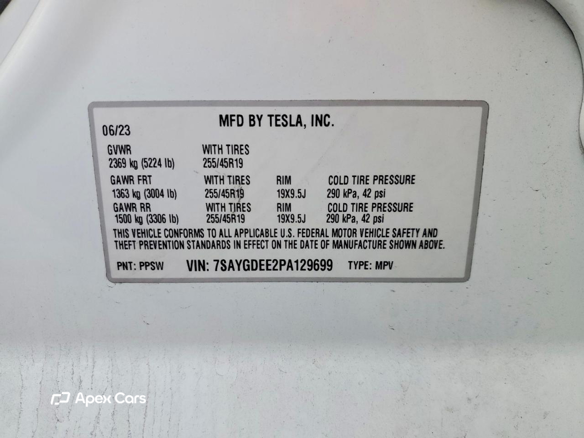 Tesla Model Y 2023