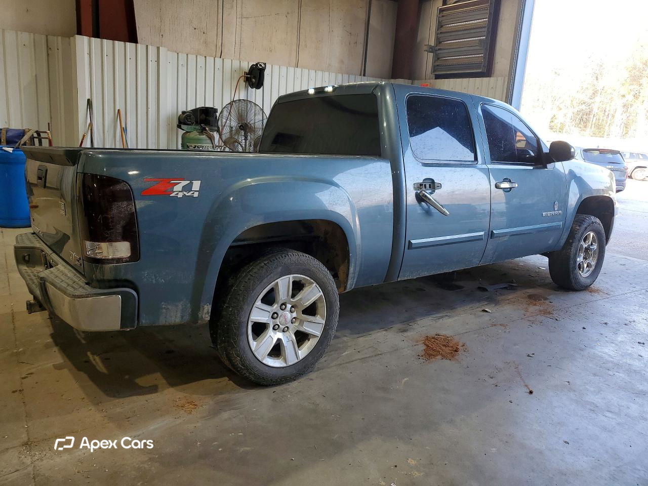 GMC Sierra 2011