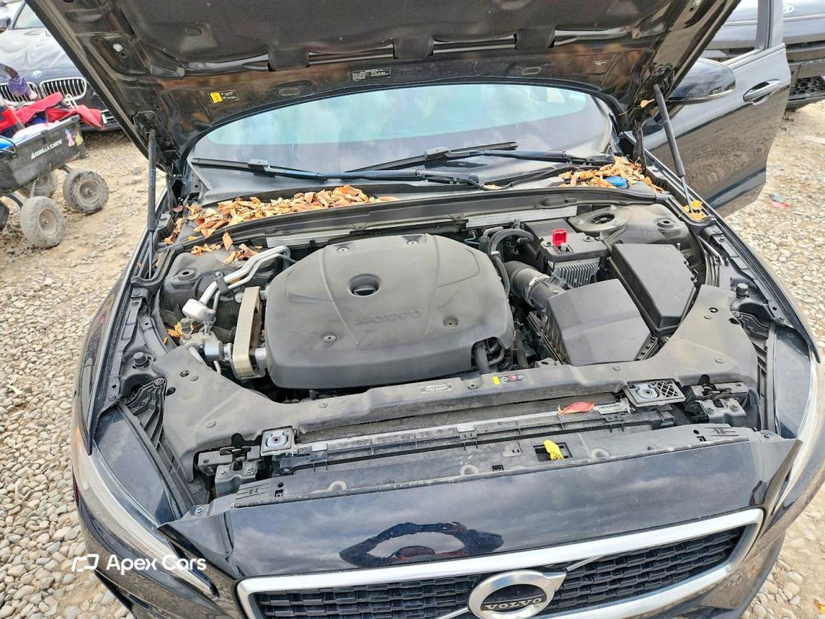 Volvo V60 2020