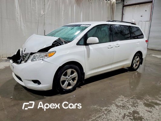 Toyota Sienna 2014 - Image 1 of 14