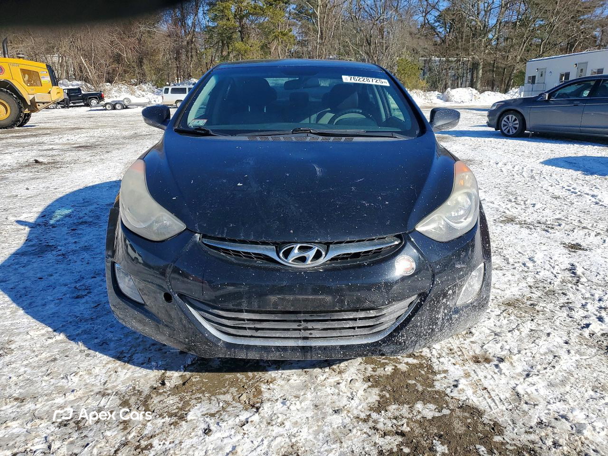 Hyundai Elantra 2013