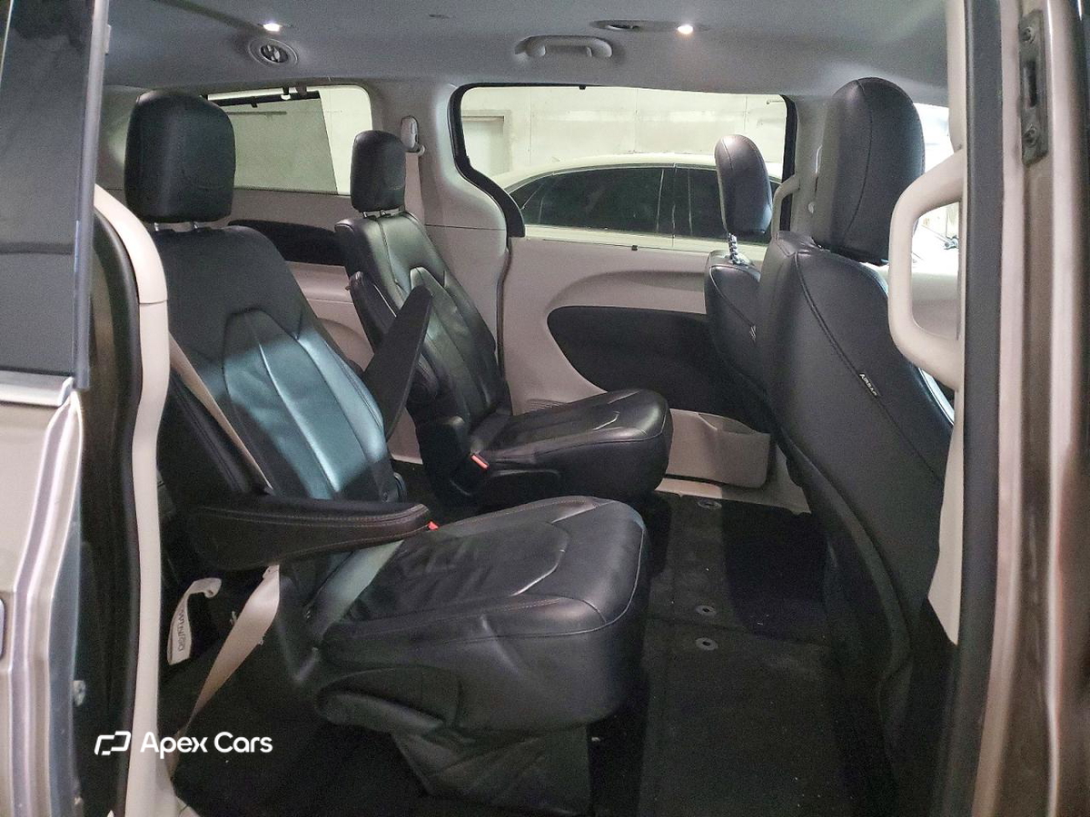 Chrysler Pacifica 2017