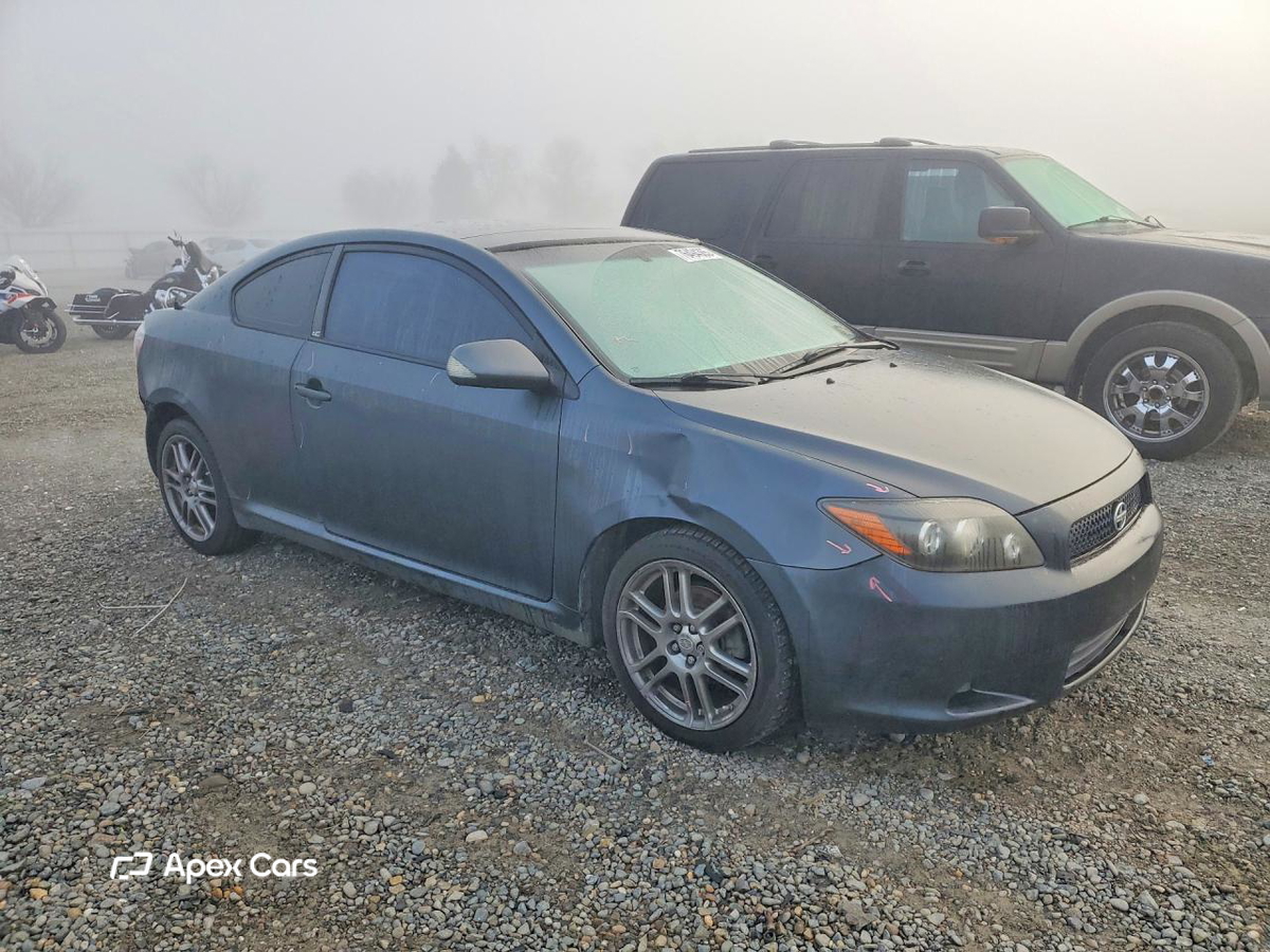 Toyota  2010