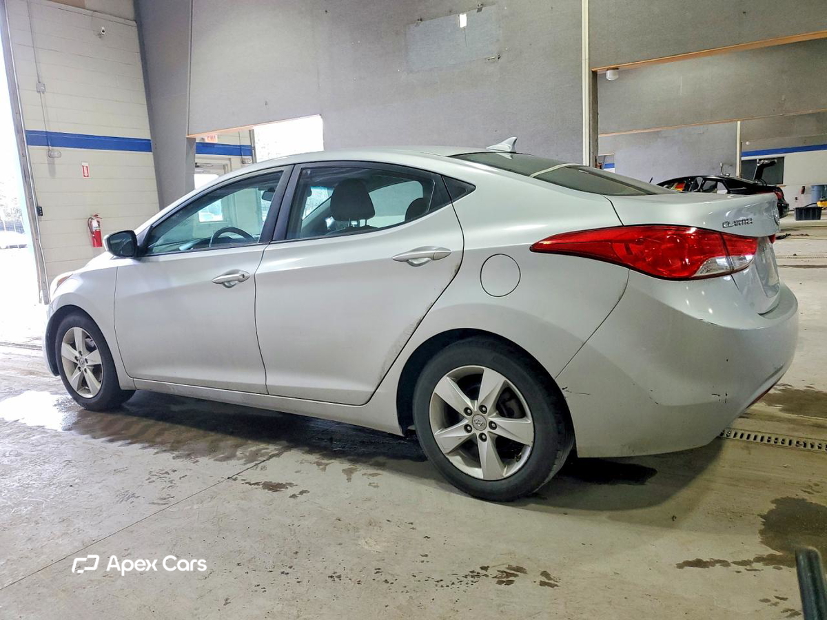 Hyundai Elantra 2013